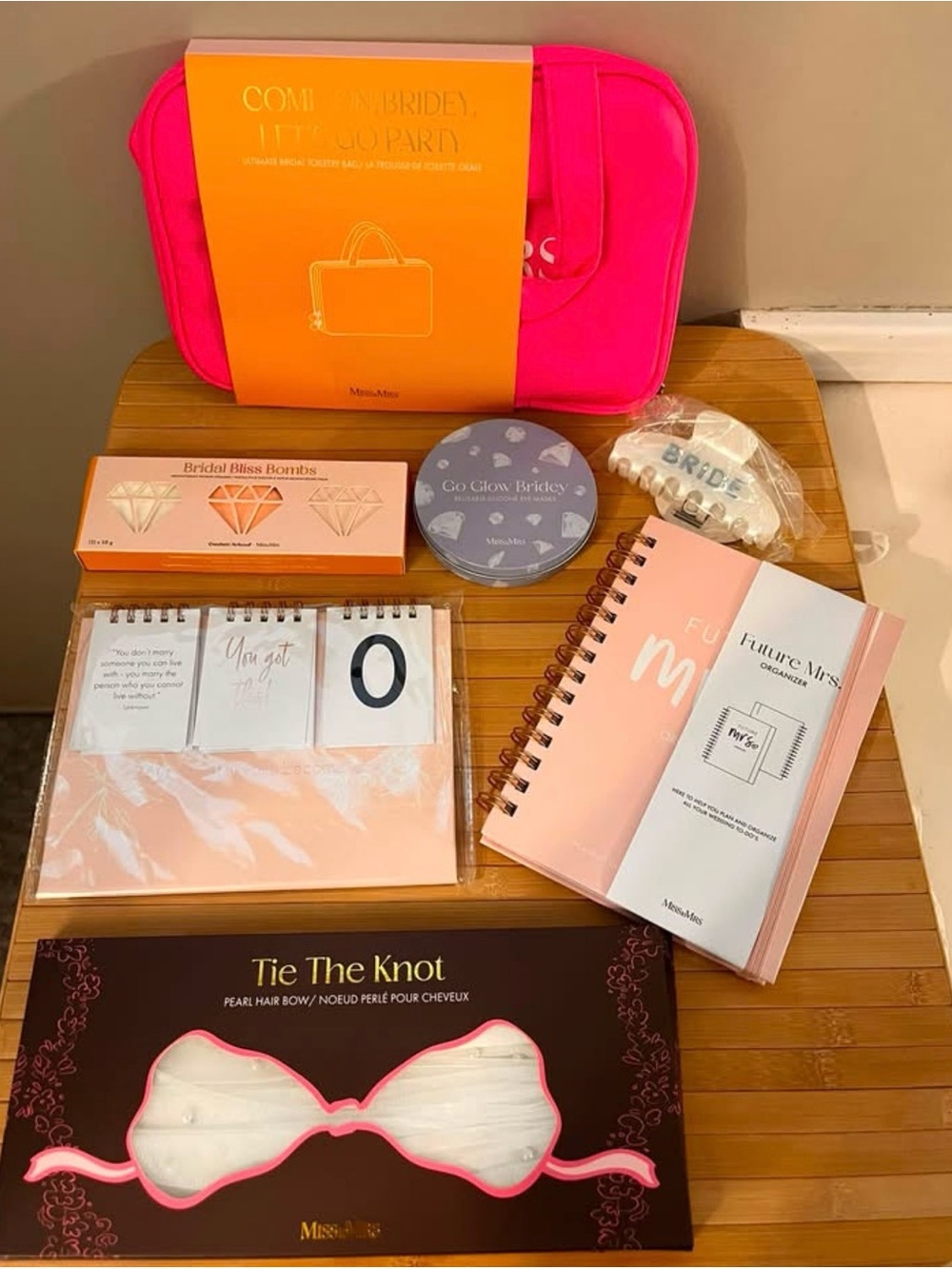 Meri Meri Bright Pink Bridal Party Gift Set